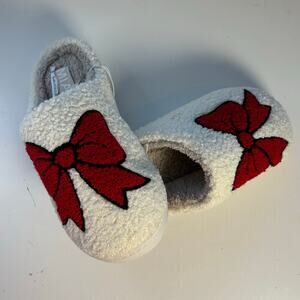 NWT MIA Cozi Bow Sherpa Lined Slippers Womens Size 7